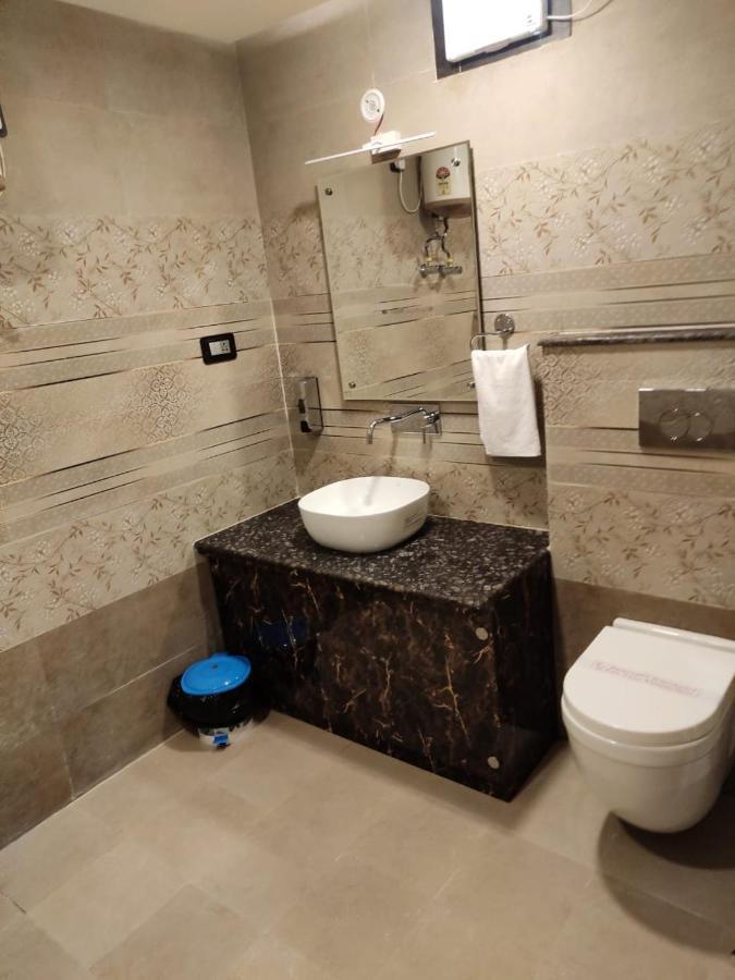Hotel Vinayak Lucknow Luaran gambar