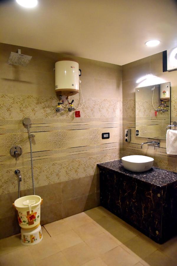Hotel Vinayak Lucknow Luaran gambar