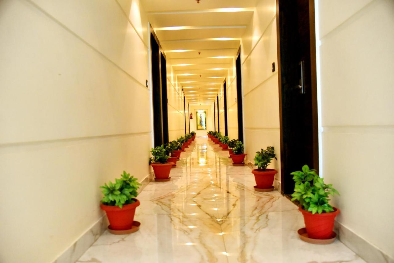 Hotel Vinayak Lucknow Luaran gambar